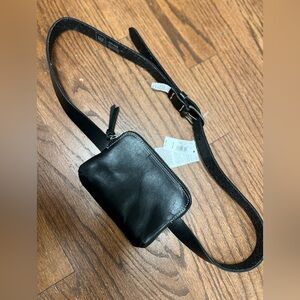Gap Women’s Black Leather Belt Bag NWT